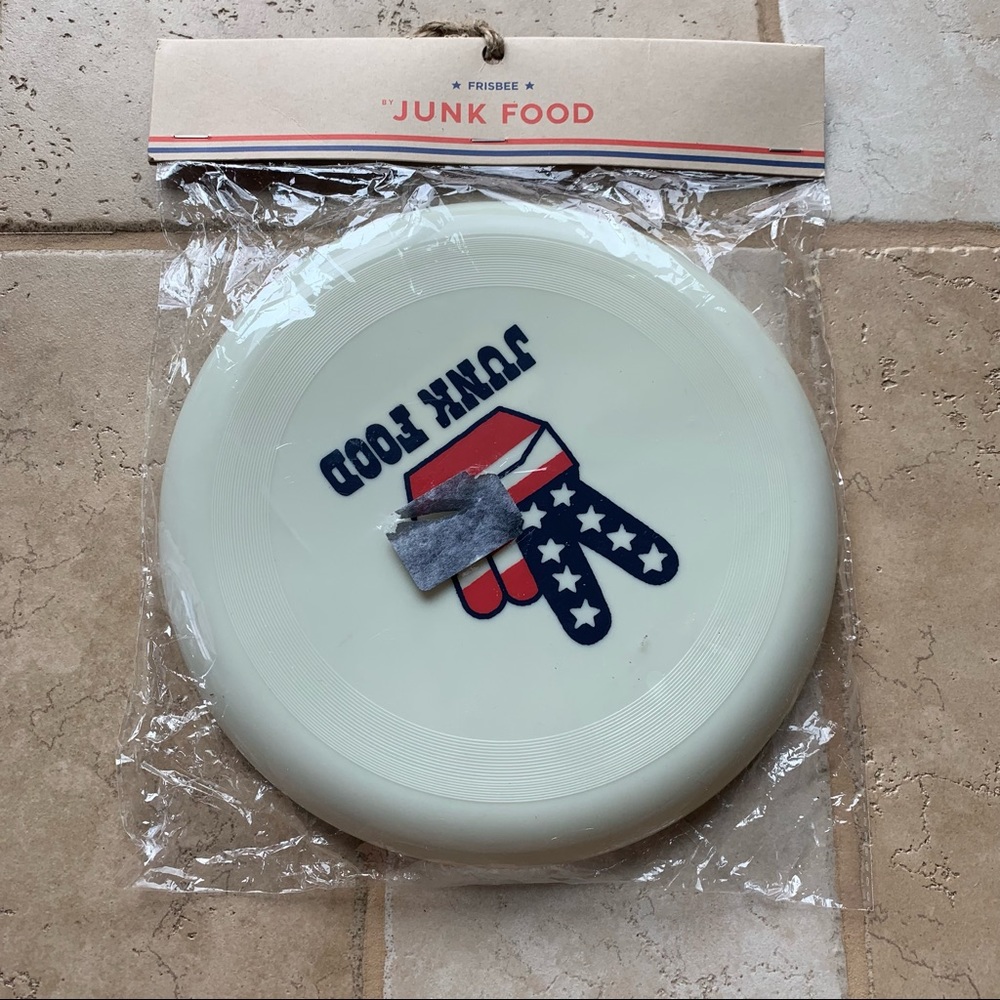 NWT Junk Food patriotic peace sign frisbee